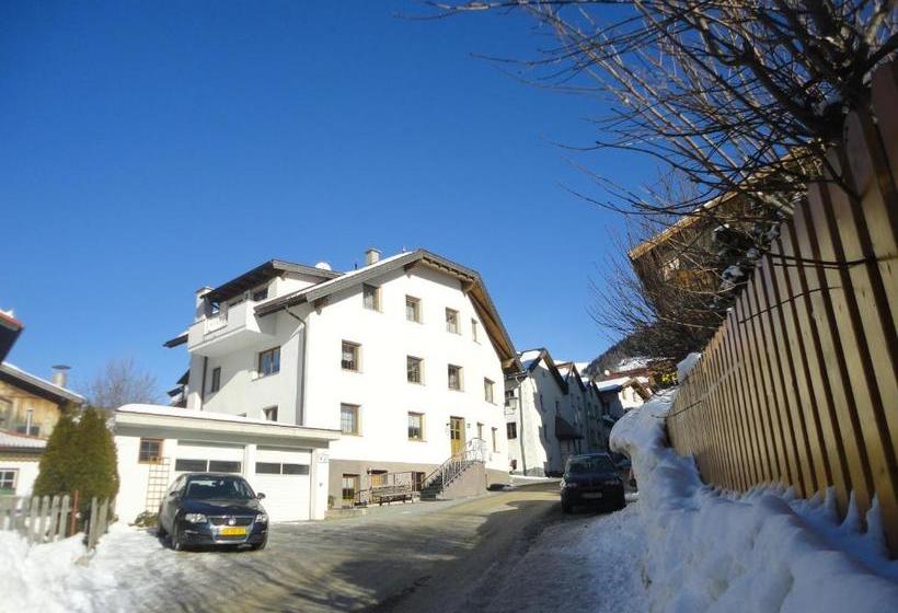 هتل Appartements Klapeer