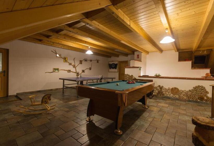 ホテル Bioferienhof Brückler