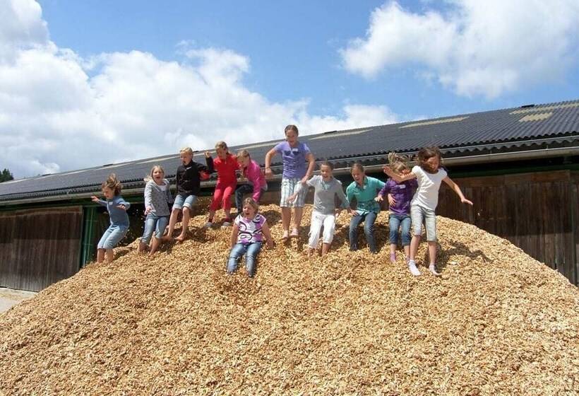 ホテル Espi Stables Ferienhof Esterhammer