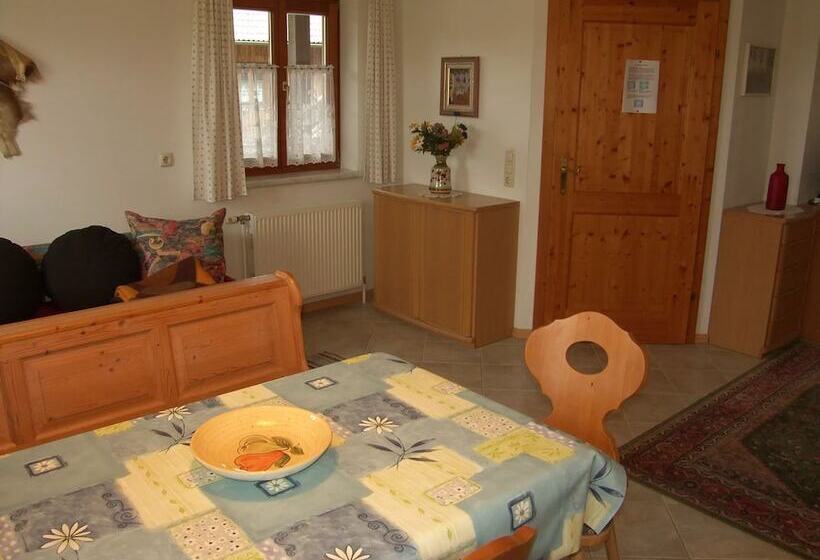 ホテル Espi Stables Ferienhof Esterhammer