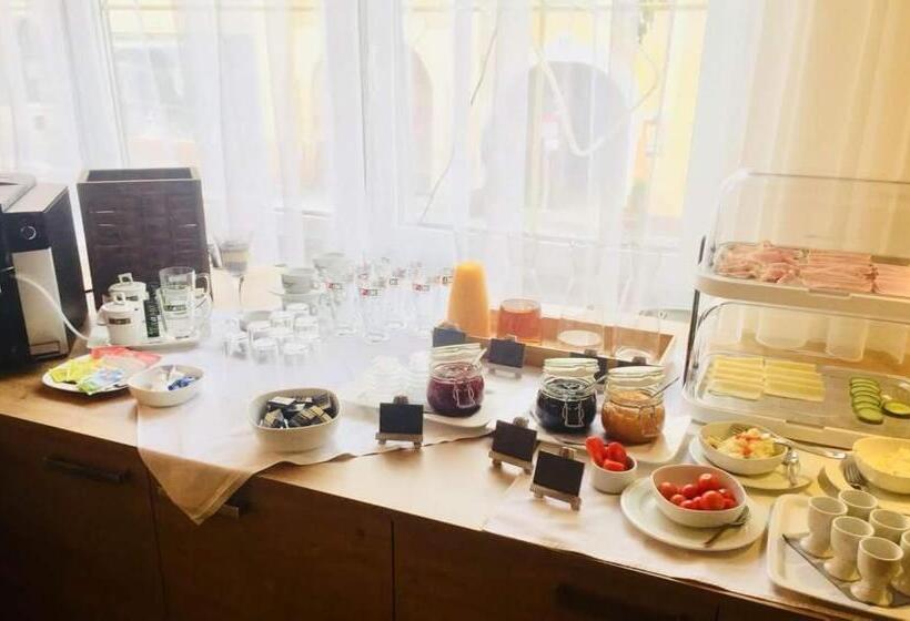 Отель Gasthof  Zum Alten Turm