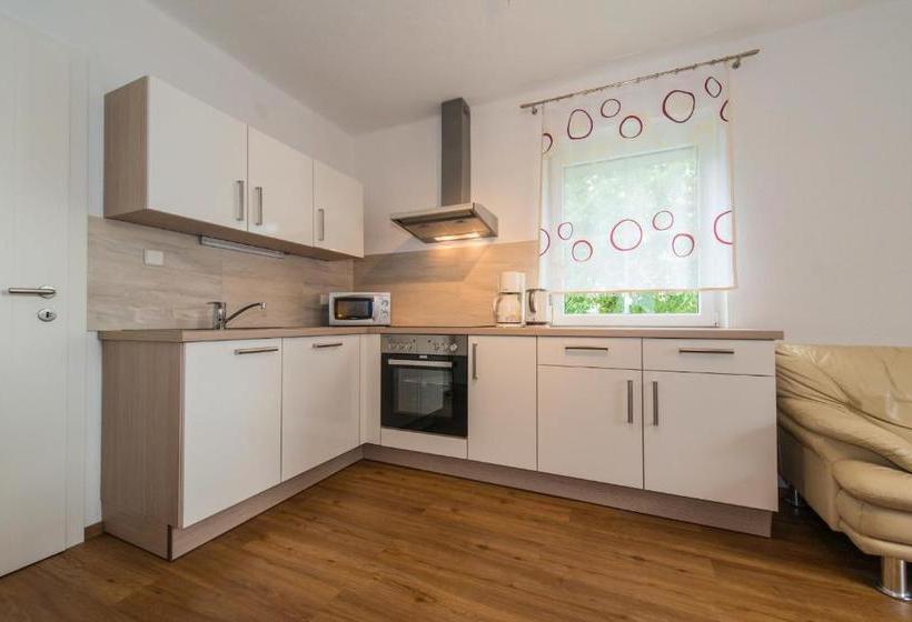 هتل Haus Goehringer