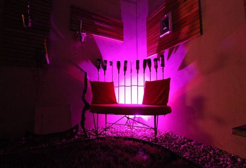 酒店 Malerwinkl Restaurant + Kunst