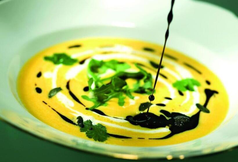 酒店 Malerwinkl Restaurant + Kunst