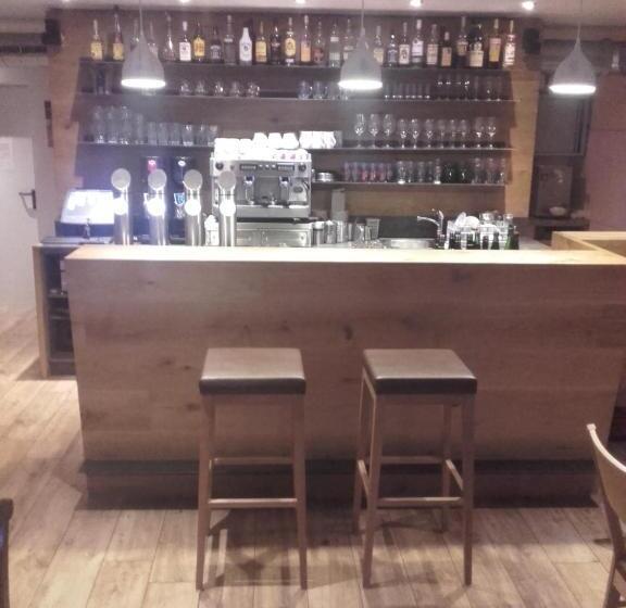 酒店 Pension Sunnseitn   Gasthof   Café   Weinkeller