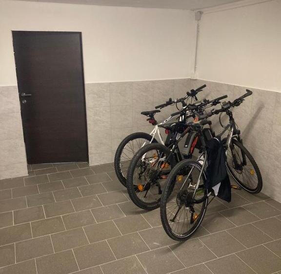 호텔 Pension Sunnseitn   Gasthof   Café   Weinkeller