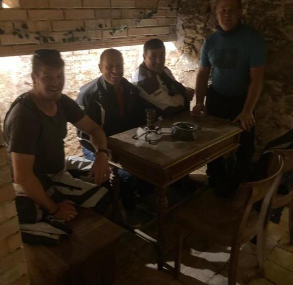 호텔 Pension Sunnseitn   Gasthof   Café   Weinkeller