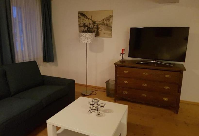 ホテル Pension Sunnseitn   Gasthof   Café   Weinkeller