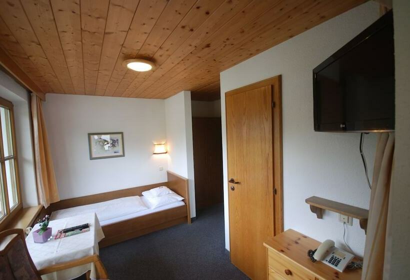 هتل Pension Tirol