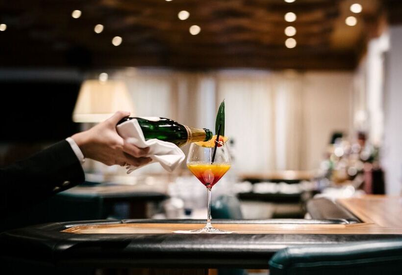 هتل Trofana Royal 5 Sterne Superior Resort