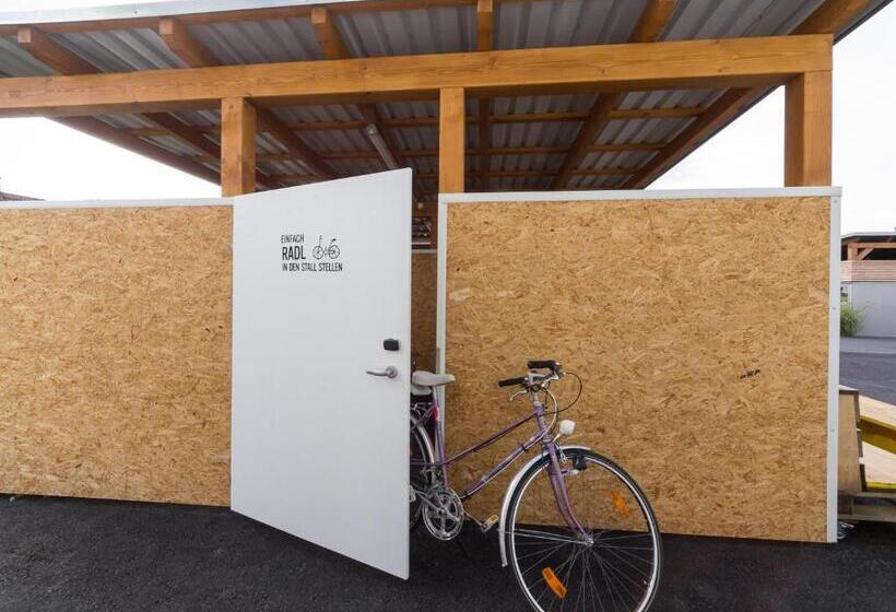 Smart Motel