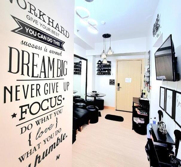 בית מלון כפרי Dj Place Staycation In Quezon City At Trees Residences