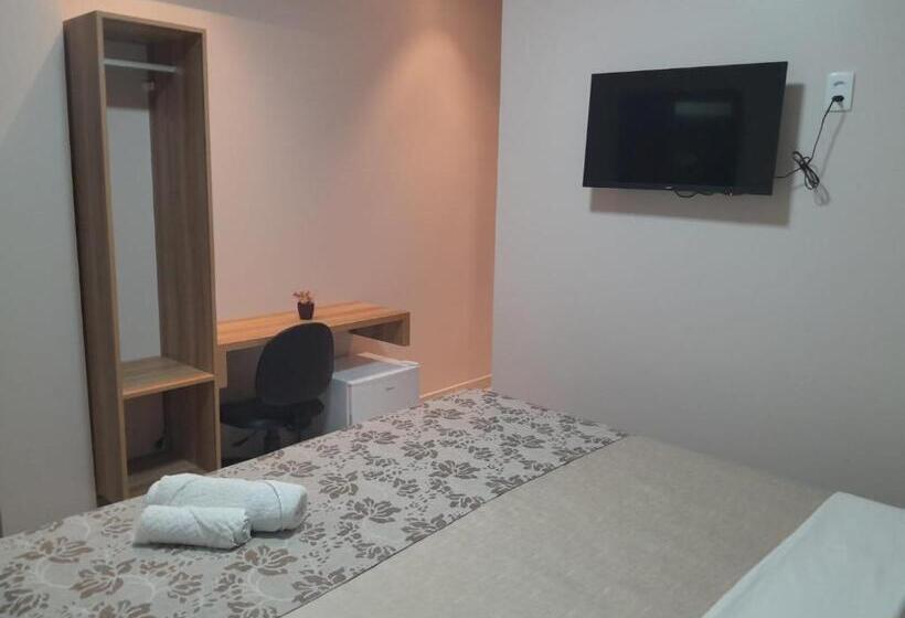 בית מלון כפרי Lc Palace