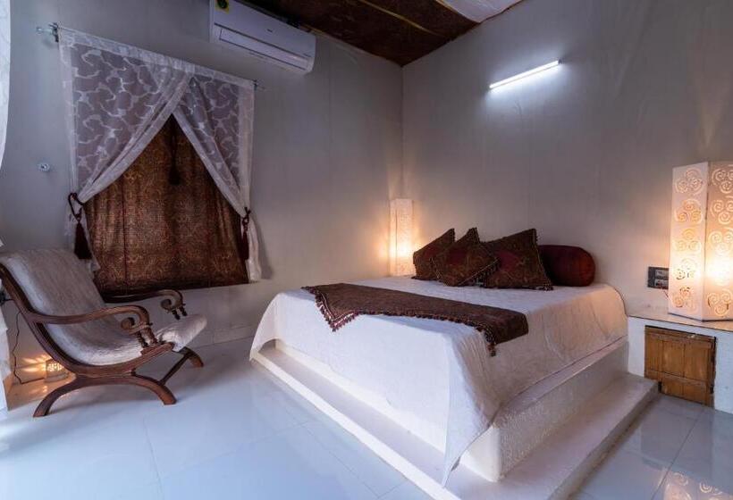 فندق Shalom Corbett’s Hillside Hideaway