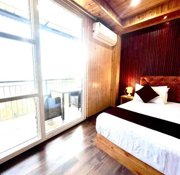 فندق The Poplars Estate, Kasauli