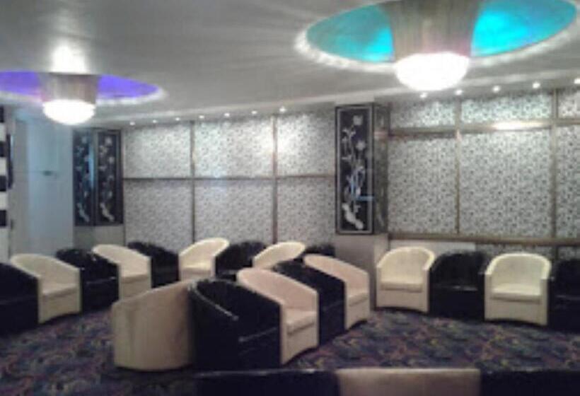فندق Welcome Inn,akola