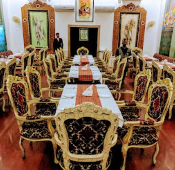 فندق Welcome Inn,akola