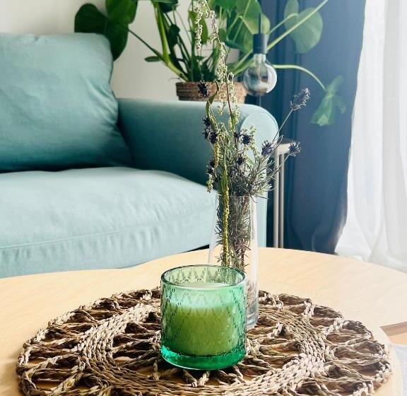 Общежитие Zweibettzimmer Mit Gemeinschaftsbad ,küche & Wohnzimmer