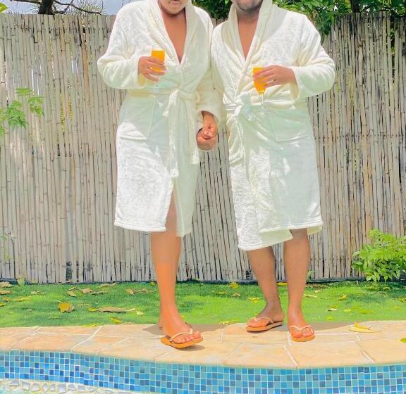 تختخواب و صبحانه Comfort Home Bnb