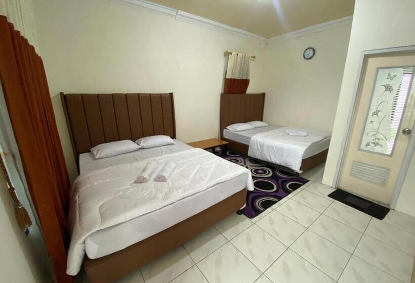 فندق Brilliant Homestay Dieng Redpartner