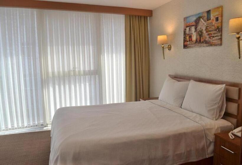 호텔 Dmr Grand Family Airport