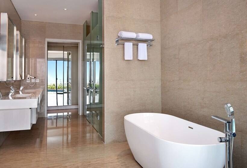 هتل Grand Mercure Lampung