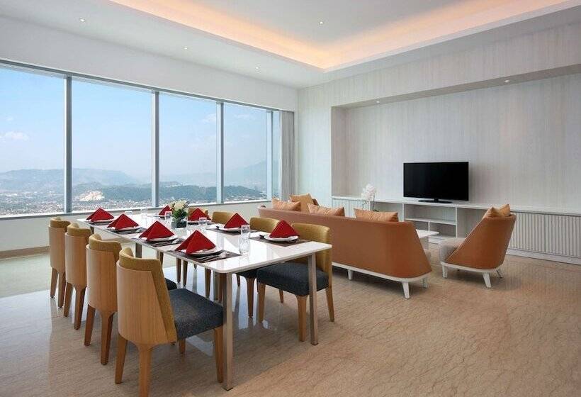 هتل Grand Mercure Lampung