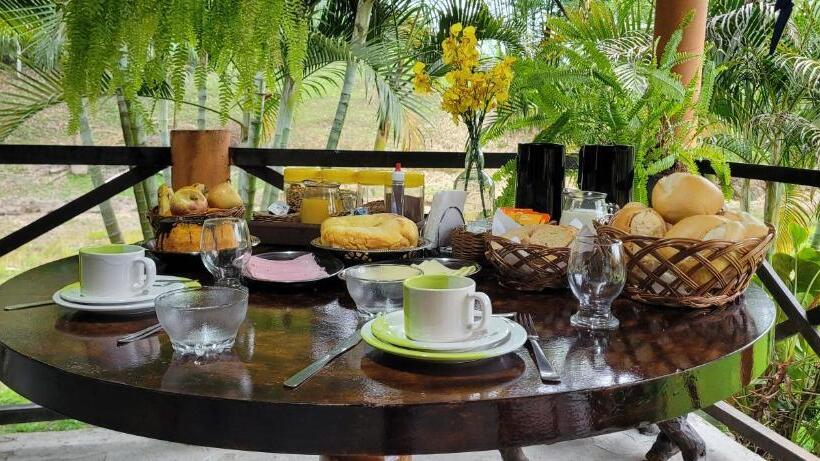 ホテル Pousada Fazenda Vale Verde