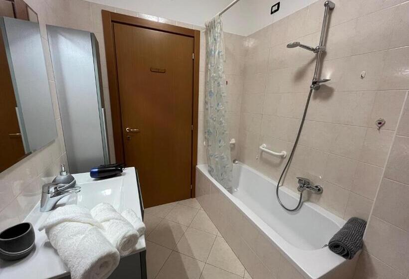 פנסיון Appartamento Tufo   10min Dalla Rocchetta Mattei