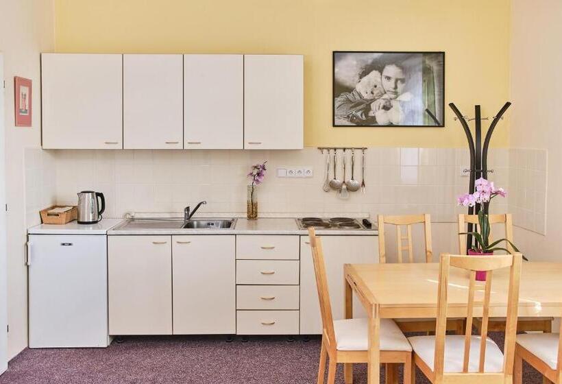 پانسیون Villa Mayotte