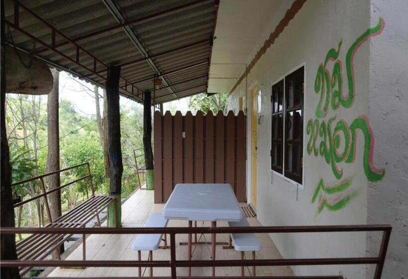استراحتگاه ภูทรายแก้วรีสอร์ทวังน้ำเขียว