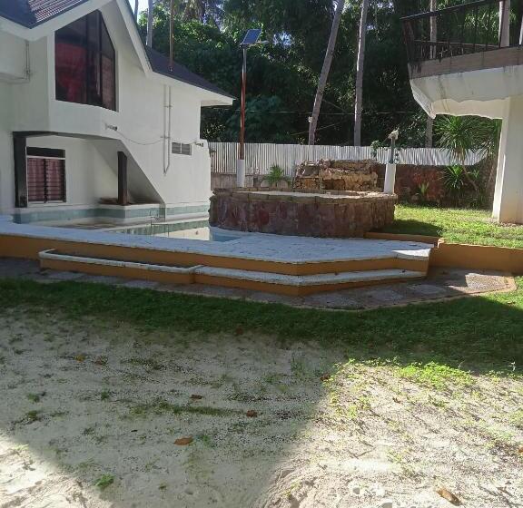 הוסטל Czar S Place