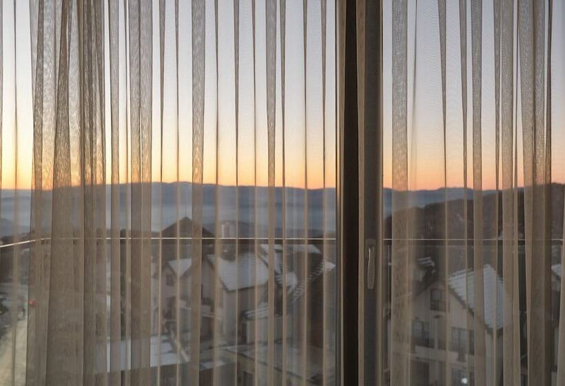 هتل Harmonia Palace