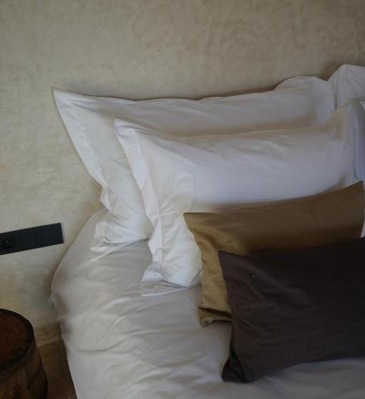 هتل Loued Surf Lodge