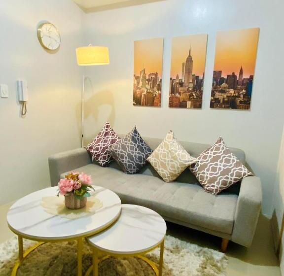 בית מלון כפרי Sm North Fern@grass Residences