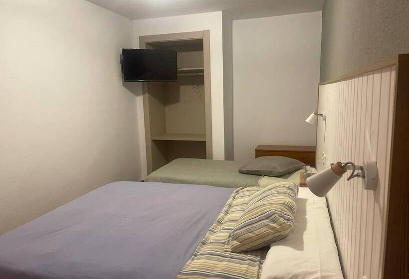 ペンション Hostal Julio Cesar
