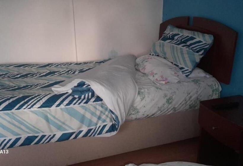 Hostel Hospedaje 12 De Octubre