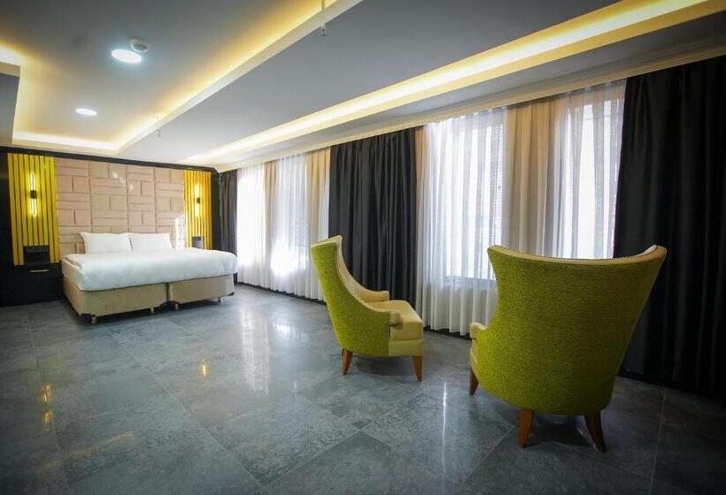 تختخواب و صبحانه Ky Continental Apartments