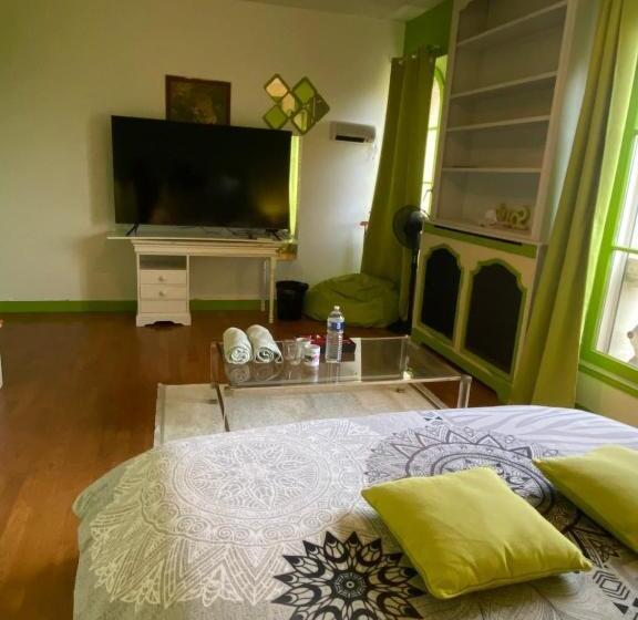 مبيت وإفطار La Demeure D Iris