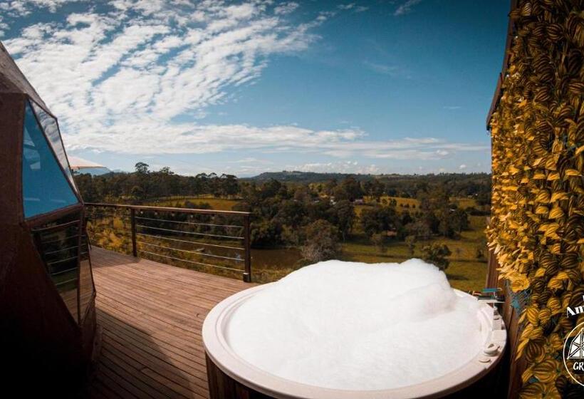 هتل کپسول Greeenlandomesa Amatista