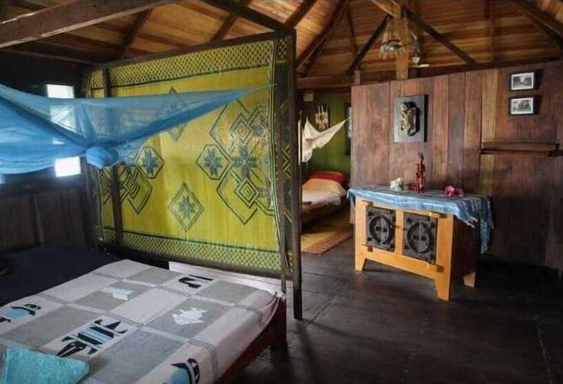 فندق Fantas Folly Beach Lodge