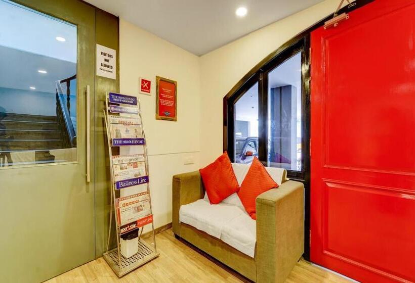 هتل Townhouse 1123 Four Season