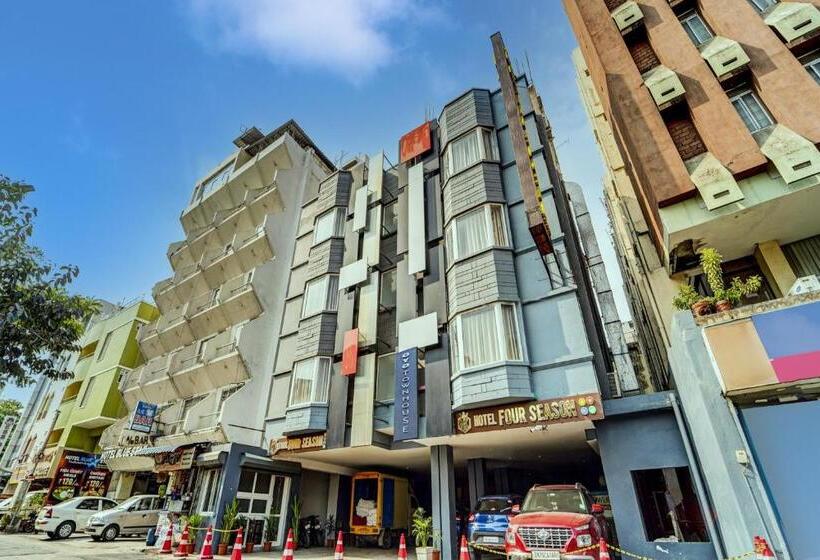 هتل Townhouse 1123 Four Season