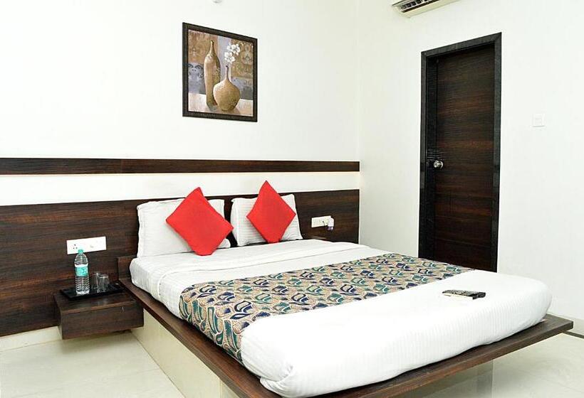 Отель Sunil Inn