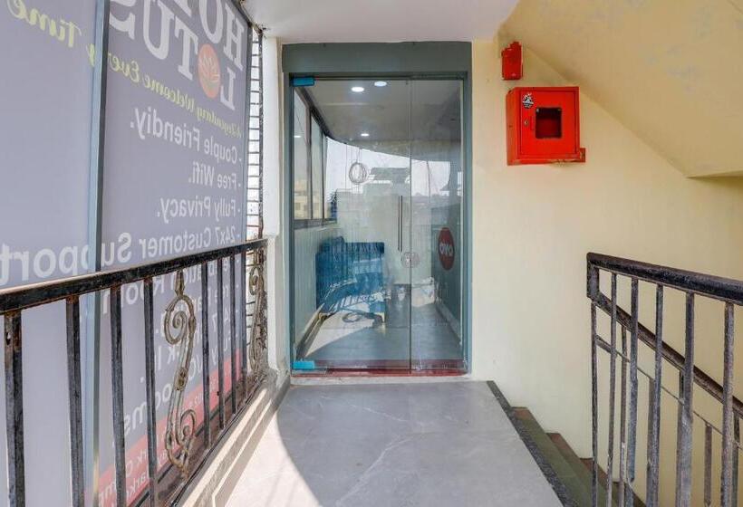 Oyo Hotel Lotus