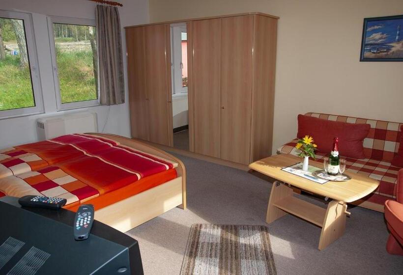 Пансион Doppelzimmer Mit Gemeinschaftsbad Fuer 2 Personen Auf Ruegen H4zi4