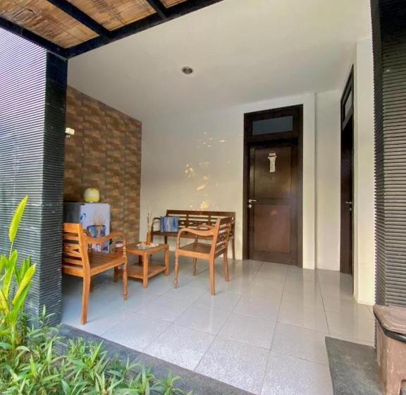 پانسیون Meilds Property Kuta