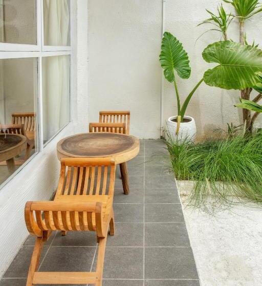 펜션 Nirvana Villa