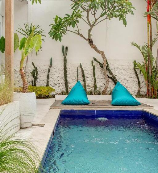 펜션 Nirvana Villa