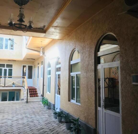 بنسيون Yakka Minor